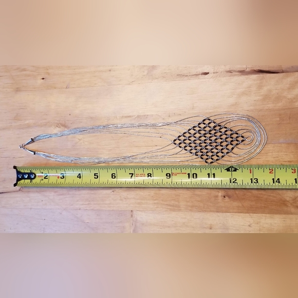 EUC Liquid silver necklace with diamond pattern, vintage, 18in with 4.5in drop - Picture 5 of 6